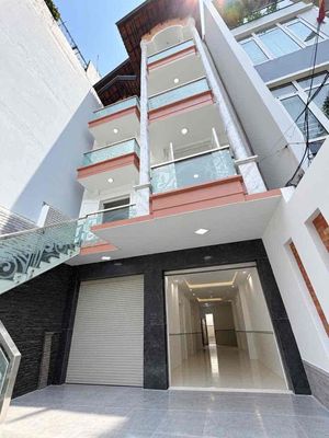 Townhouse 210 m² · 9 bed · Đường Lê Thúc Hoạch
