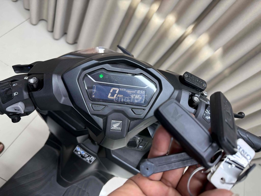 Vario 125 siêu lướt  1 ngàn km cần sang nhượng. Mua bán Xe máy tại Quận Thanh Khê Đà Nẵng được đăng bởi THẾ MẪN CHUYÊN XE LƯỚT CÓ BÁN TRẢ GÓP  hình 7