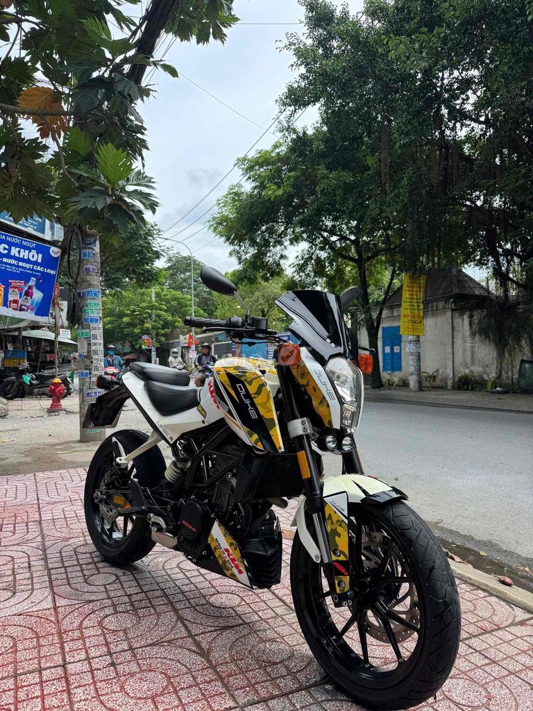 KTM Duke 125 ABS 2015 chính chủ biển số 47. Mua bán Xe máy tại Huyện Bình Chánh Tp Hồ Chí Minh được đăng bởi Phong Vũ hình 6
