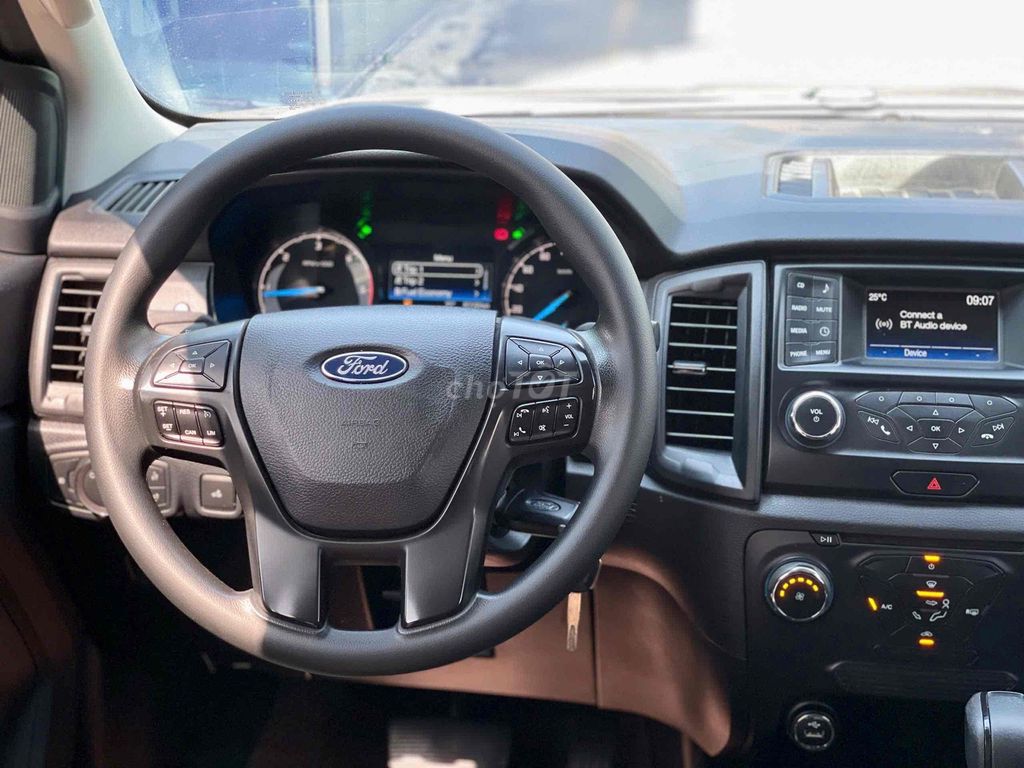 Ford Ranger 2019 XLS 2.2L 4x2 AT - 90000 km. Mua bán Ô tô tại Thành phố Biên Hòa Đồng Nai được đăng bởi Chien Phan hình 3