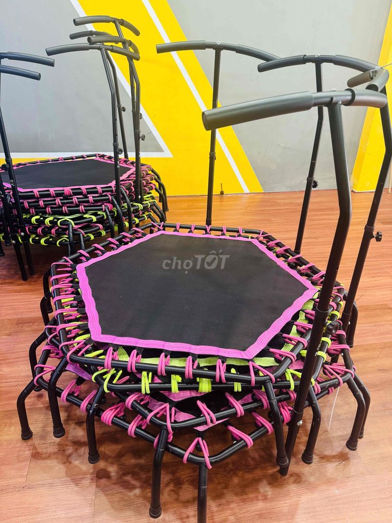 Thanh lý bạt nhún trampoline và bàn văn phòng. Mua bán Đồ thể thao, Dã ngoại tại Quận Tân Phú Tp Hồ Chí Minh được đăng bởi Ms Nguyet hình 1