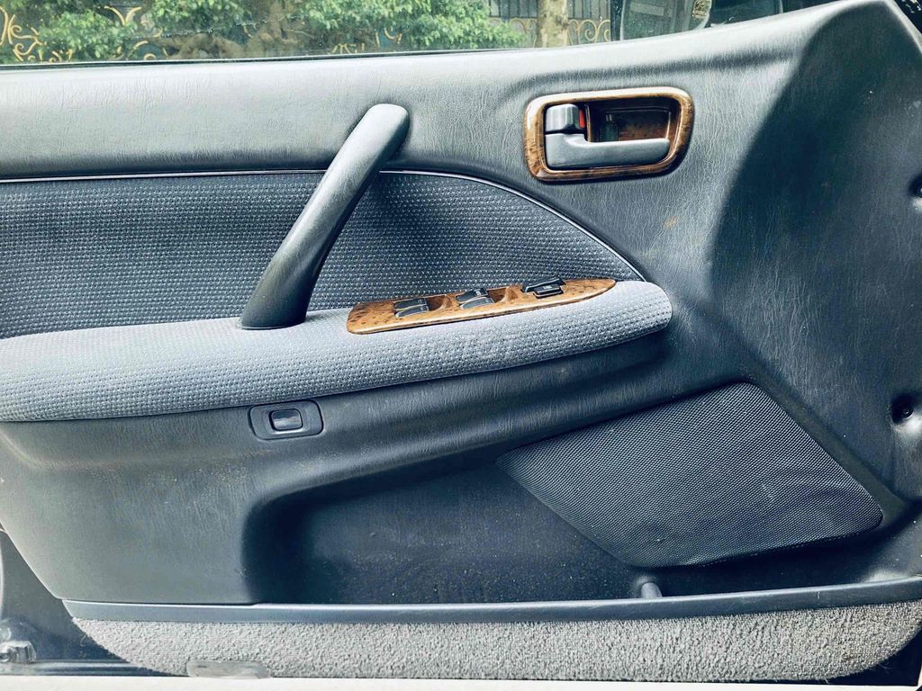 Toyota Crown 1995 - 100000 km. Mua bán Ô tô tại Quận Tây Hồ Hà Nội được đăng bởi Mr Tâm hình 15