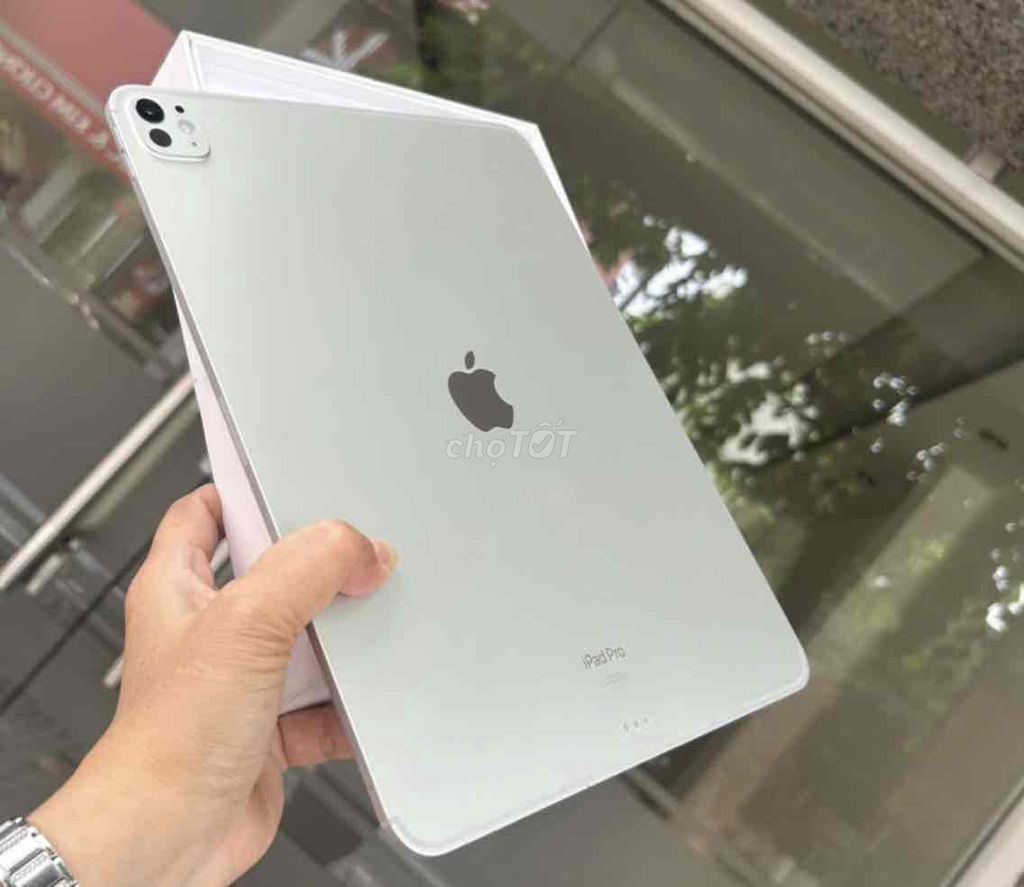iPad Pro M4 13 inch 512GB 5G Bạc pin 100. Mua bán Máy tính bảng tại Quận 3 Tp Hồ Chí Minh được đăng bởi Nam Á Mobile hình 1