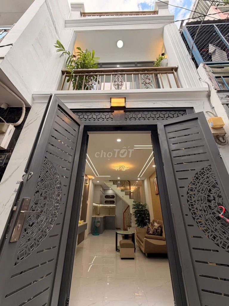 Nhà 3.2m x 8m trệt lầu khu chợ vãi Phú Thọ Hòa