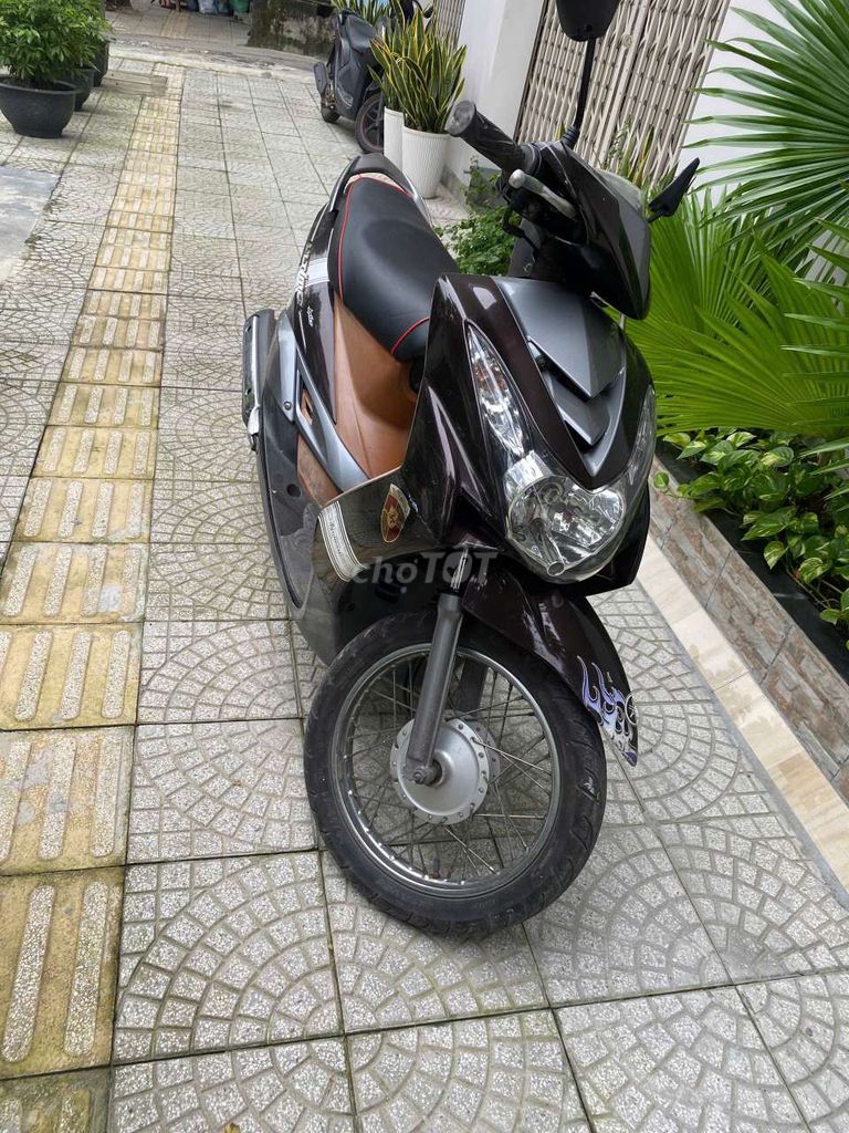 Xe máy Yamaha Mio Ultimo màu nâu đen. Mua bán Xe máy tại Quận Thanh Khê Đà Nẵng được đăng bởi Dương thị thu hà hình 3
