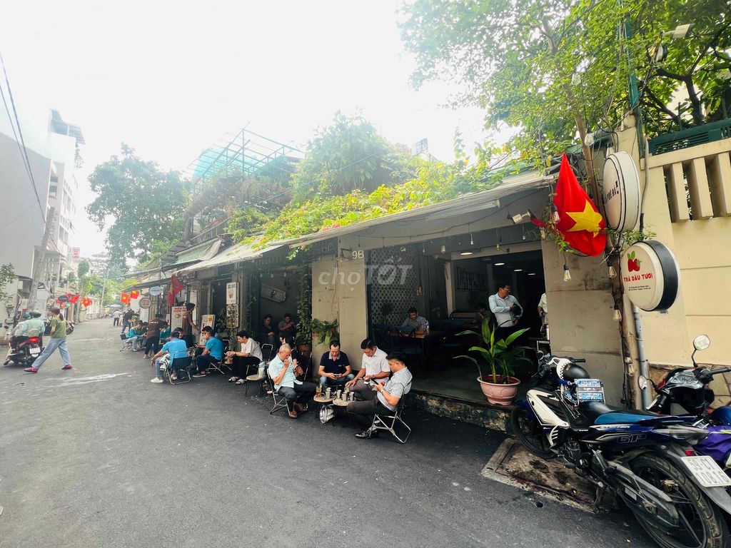 PHA CHẾ  11h-24h. 10.5tr;18h-24h. Có ở lại. 4,5tr. Việc làm Pha chế tại Quận 3 Tp Hồ Chí Minh được đăng bởi ĐỖ BÁ THIÊNG hình 4