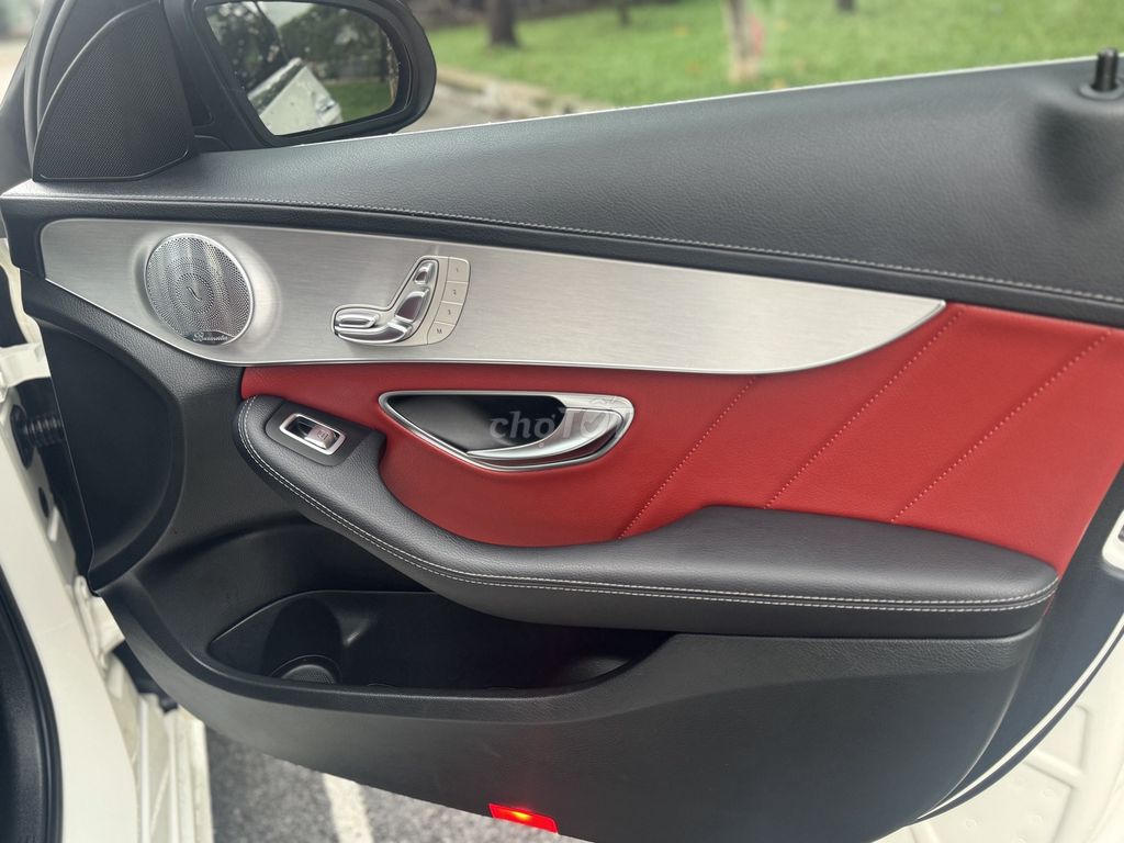 Mercedes Benz C Class 2017 C300 AMG - 42000 km. Mua bán Ô tô tại Quận Gò Vấp Tp Hồ Chí Minh được đăng bởi Đông Hy hình 4