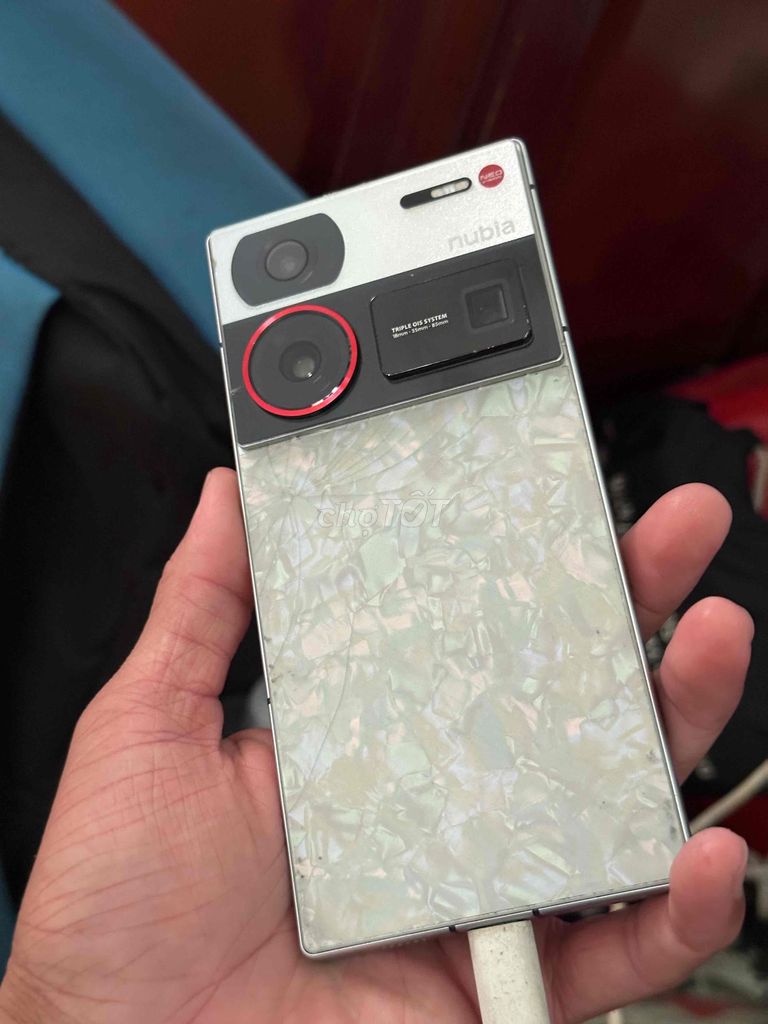 Nubia Z60 Ultra 12GB/256GB Bạc zin chuẩn cần bán. Mua bán Điện thoại tại Thành phố Thủ Dầu Một Bình Dương được đăng bởi Hoàng hải hình 1