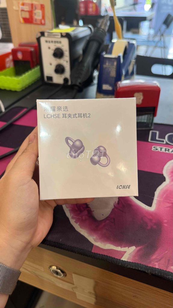 Tai nghe Honor LCHSE Trắng. Mua bán Tivi, Âm thanh tại Quận Ninh Kiều Cần Thơ được đăng bởi Thanh Tâm hình 1