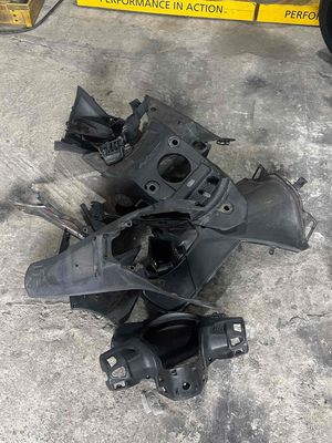 Dàn nhựa đen SH 150/2013-2015, khoá thường. Mua bán Phụ tùng xe tại Thành phố Vũng Tàu Bà Rịa - Vũng Tàu được đăng bởi Cao Trí