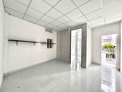 NHÀ TRỌ TRỐNG GIÁ RẺ mặt tiền Cao Lỗ sát Parc Mall Giáp Q5,Q10