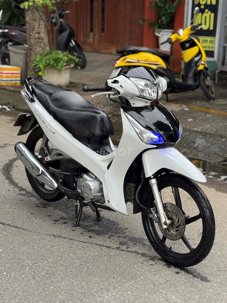 Honda Future 125 2013 Trắng đen. Mua bán Xe máy tại Quận Thanh Khê Đà Nẵng được đăng bởi pôn pôn hình 1