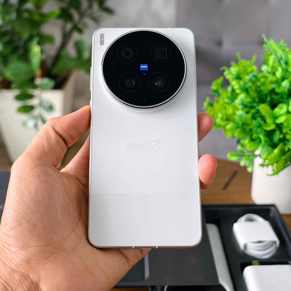 Vivo X300 Ultra 512Gb Siêu Lướt Fullbox BH 6/2027. Mua bán Điện thoại tại Quận Gò Vấp Tp Hồ Chí Minh được đăng bởi StoreUS hình 1