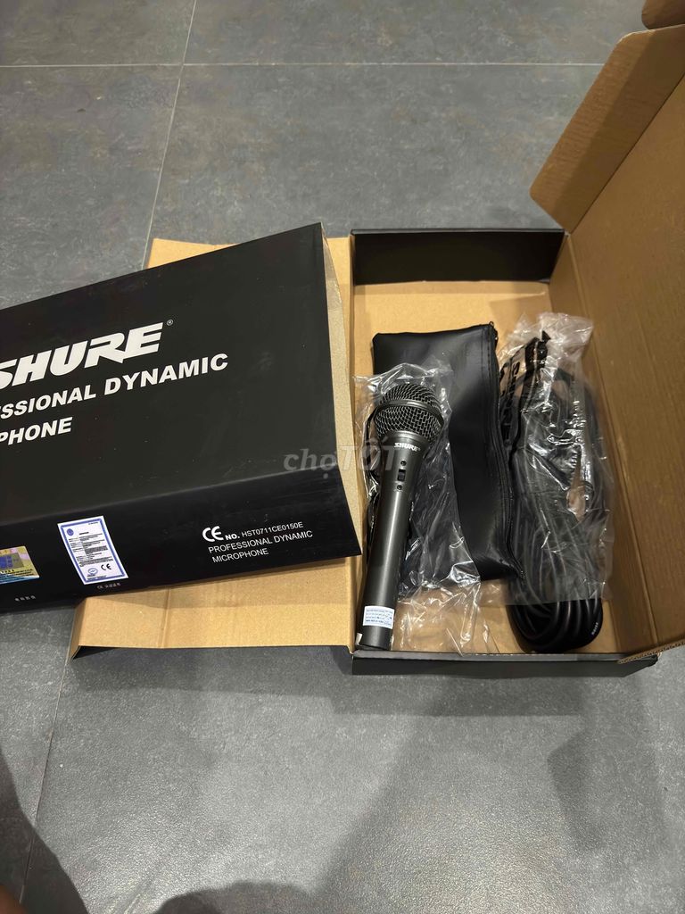 pass lại microphone shure mới chưa sử dụng