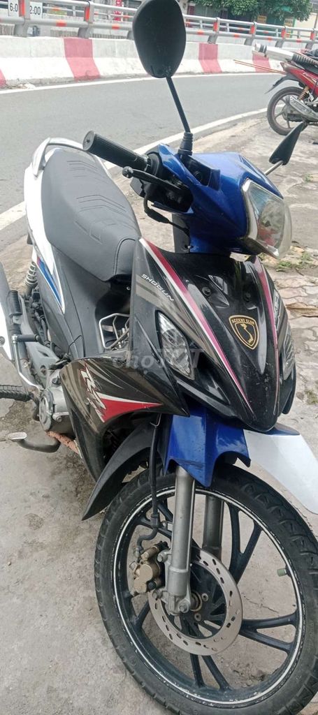 Suzuki Axelo 2017