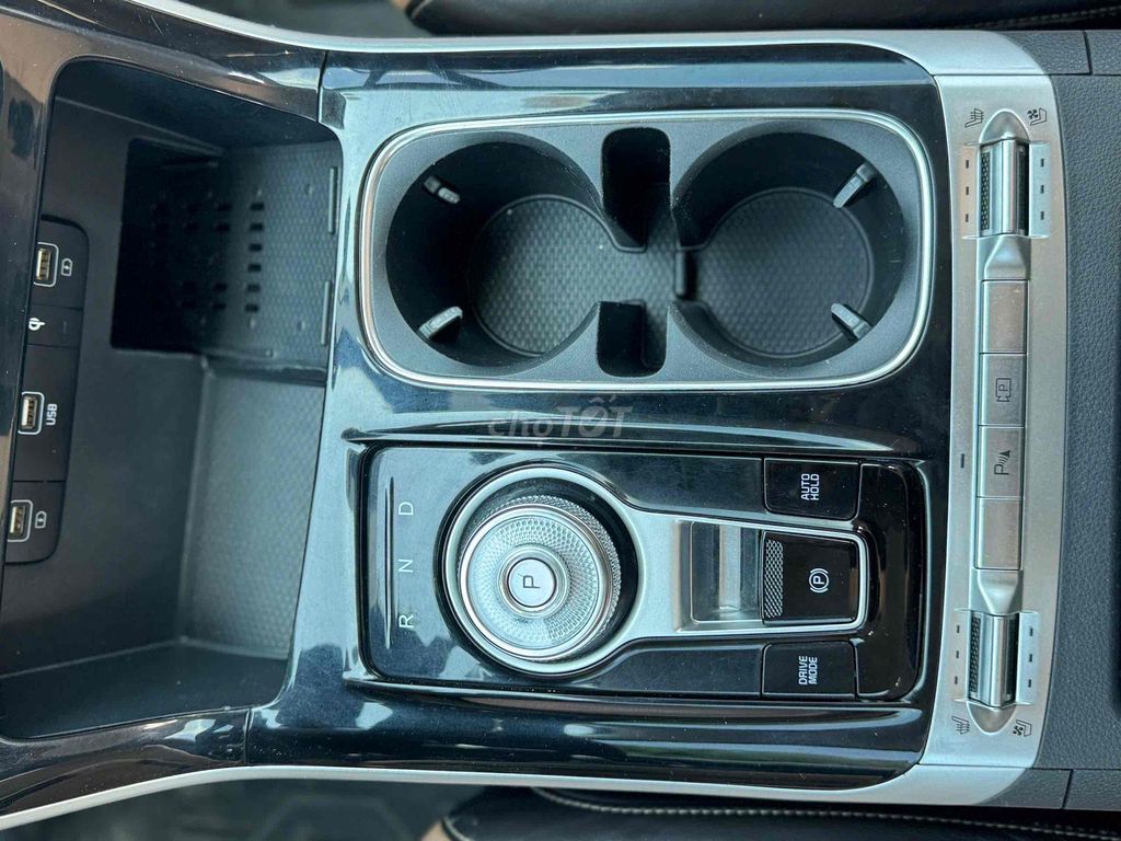 Kia Carnival 2.2D Premium 8 chỗ sx 2022 trắng. Mua bán Ô tô tại Quận Cầu Giấy Hà Nội được đăng bởi Cao Quý hình 12