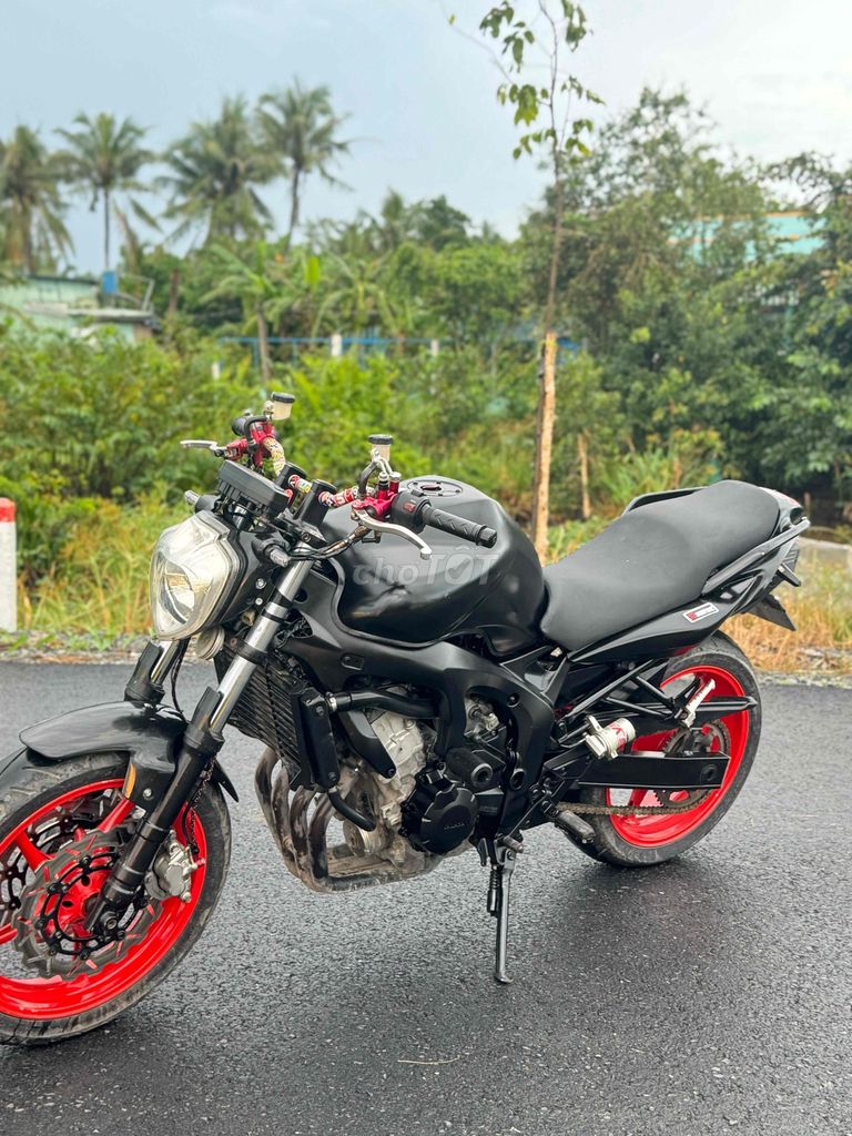 Cần bán moto yamaha FZ600 Fi giá 35 triệu bstp. Mua bán Xe máy tại Huyện Bình Chánh Tp Hồ Chí Minh được đăng bởi Huỳnh  hình 2