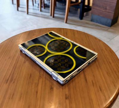 Laptop 2 trong 1 siêu nhẹ, siêu tiện lợi. Mua bán Laptop tại Thành phố Rạch Giá Kiên Giang được đăng bởi Nguyễn Út