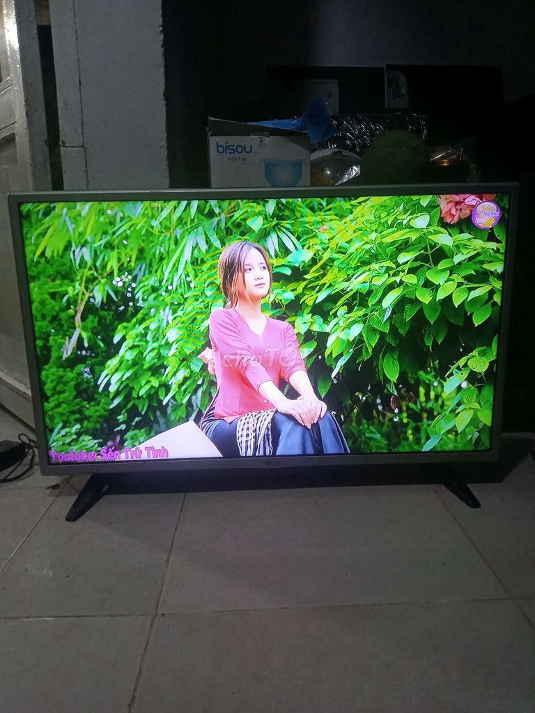 Tivi LG 32 inch Smart siêu mỏng . Mua bán Tivi, Âm thanh tại Huyện Tiểu Cần Trà Vinh được đăng bởi chan phong hình 1