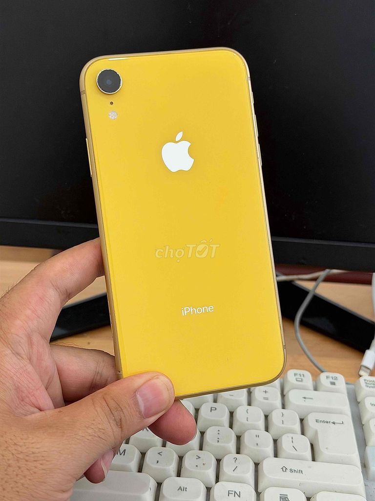 Apple iPhone XR 64GB Vàng Quốc Tế 98^. Mua bán Điện thoại tại Quận Ninh Kiều Cần Thơ được đăng bởi Cầm Đồ Tấn Lợi hình 1