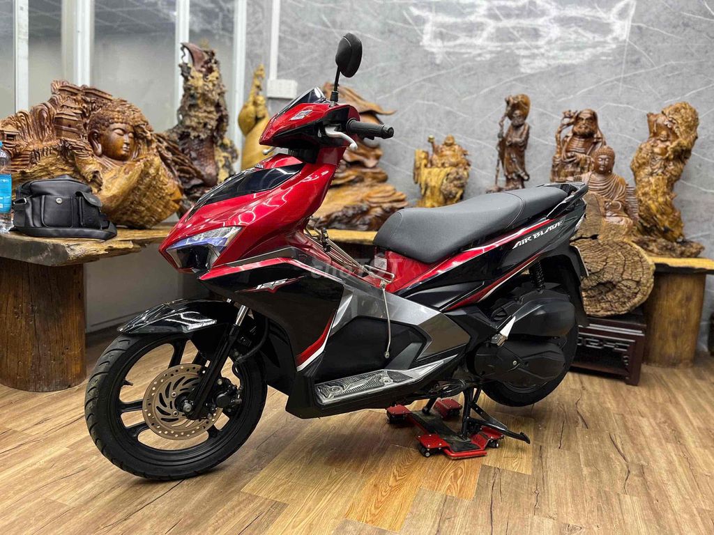 Honda Airblade 2016, один владелец, родной тихий двигатель