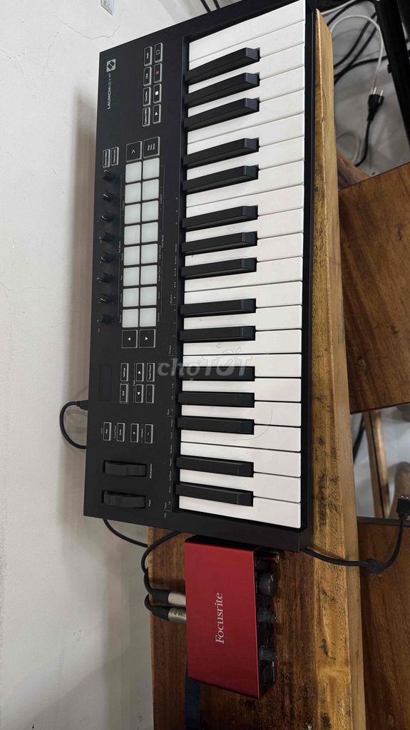 Bộ MIDI Novation 37+soundcard scarlet solo. Mua bán Nhạc cụ tại Thành phố Long Xuyên An Giang được đăng bởi Hữu hình 1
