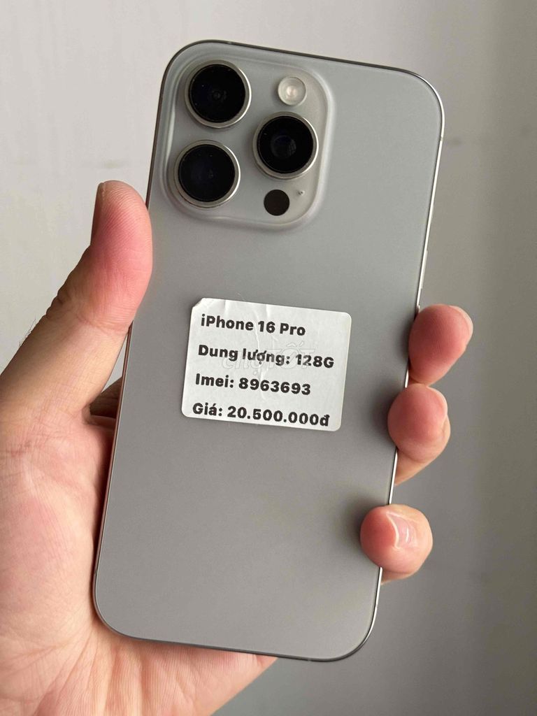 iPhone 16 Pro 128GB titan tự nhiên máy đẹp zinfull. Mua bán Điện thoại tại Thành phố Buôn Ma Thuột Đắk Lắk được đăng bởi Nguyễn Hoàng hình 1