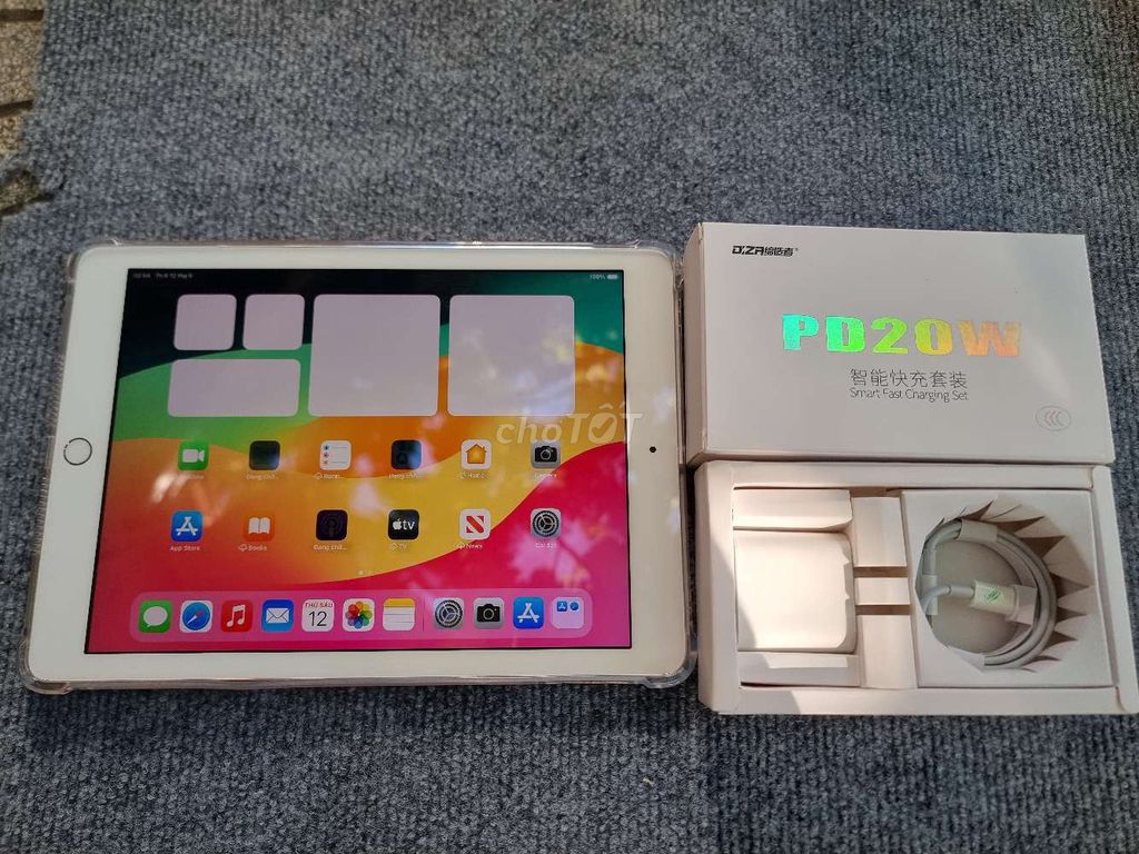 Apple iPad Gen 6 32GB 4G Wifi Vàng hồng. Mua bán Máy tính bảng tại Quận Liên Chiểu Đà Nẵng được đăng bởi Bảo Lâm hình 1