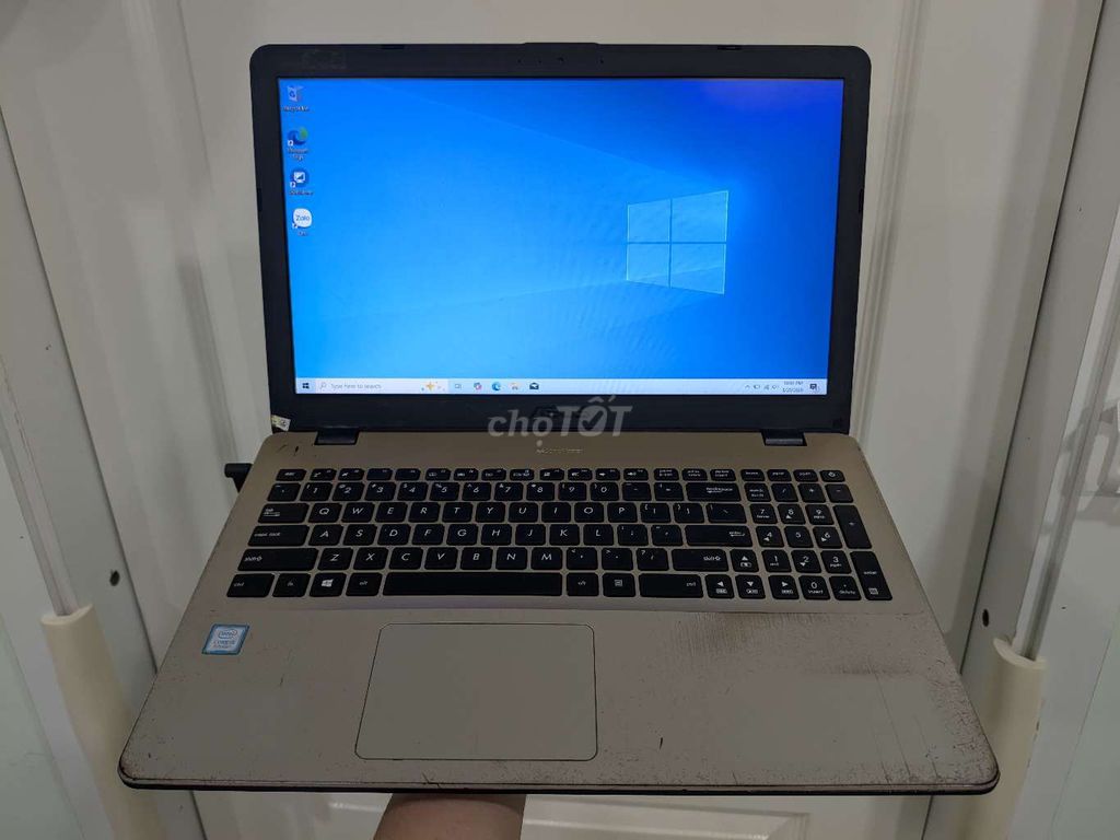 Asus X542UR i5-8250U 15.6" HD 8GB 128GB GTX 940MX. Mua bán Laptop tại Huyện Bình Chánh Tp Hồ Chí Minh được đăng bởi Minh Hiền hình 1