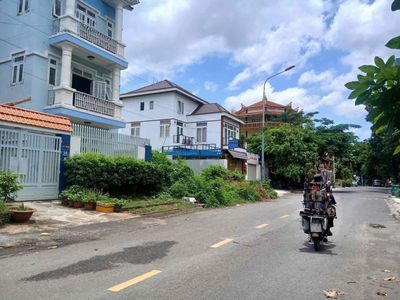 Аренда · 4 комн. · 156 м² · Thành phố Thủ Đức, ул. Bình Trưng Đông