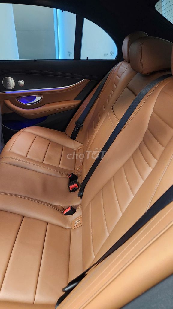 E300 AMG sx 2021 zin đẹp giá cực tốt. Mua bán Ô tô tại Quận 7 Tp Hồ Chí Minh được đăng bởi tuấn anh hình 20