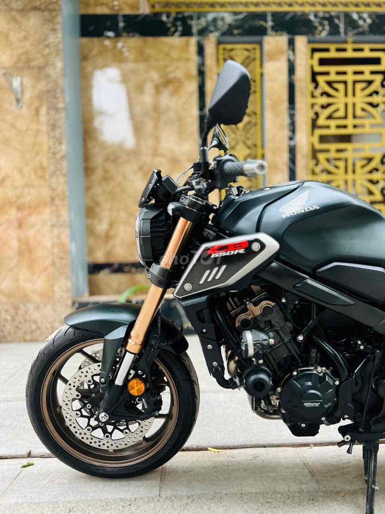 HONDA CB 650R abs motor pkl Xe lướt như mới bs29. Mua bán Xe máy tại Quận Cầu Giấy Hà Nội được đăng bởi Tong motor xe may hình 6