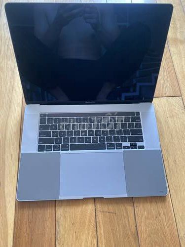 Bán xác máy Mac Pro 2019 - 16 inch, SSD 2TB/16GB. Mua bán Laptop tại Quận 4 Tp Hồ Chí Minh được đăng bởi Tran Duy An Khuong hình 1