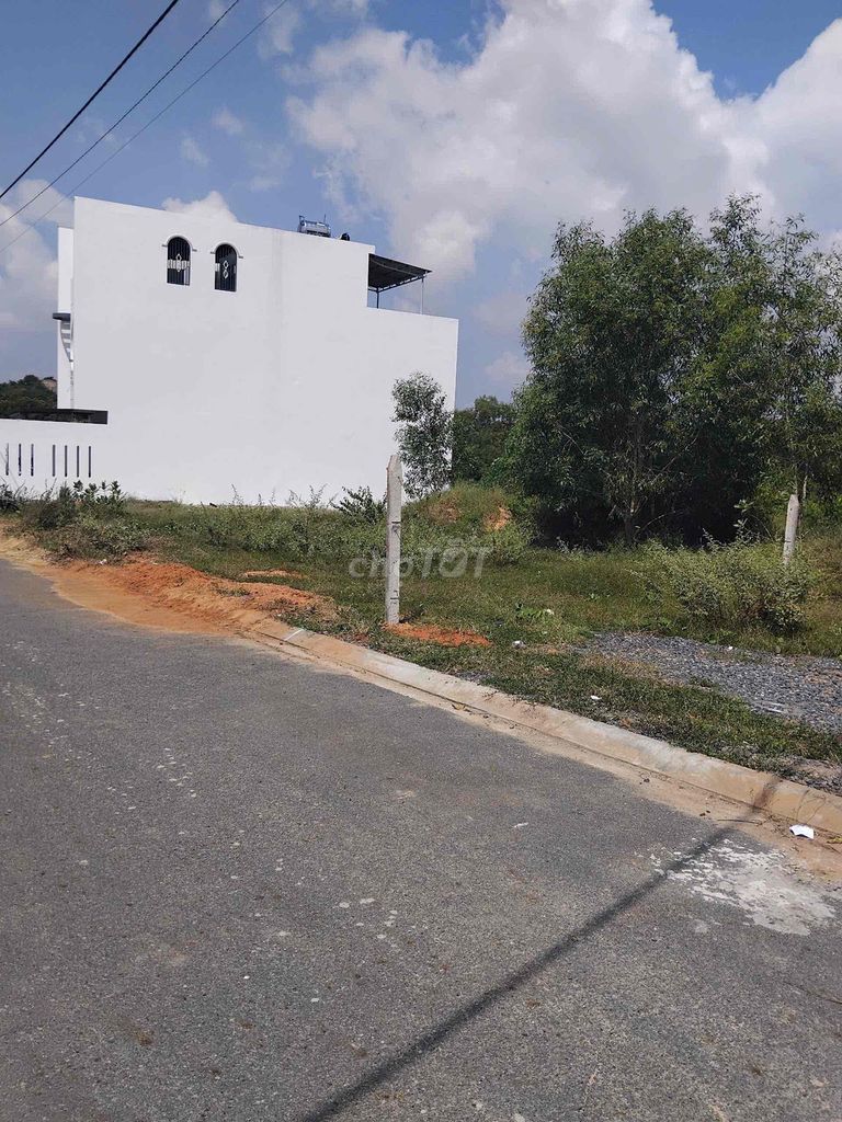 bán vài lô đất thổ cư sổ sẵn gần Khu đô thị Sân bay Thiện Nghiệp. Mua bán đất tại Thành phố Phan Thiết Bình Thuận được đăng bởi Huỳnh Thái Phương hình 1
