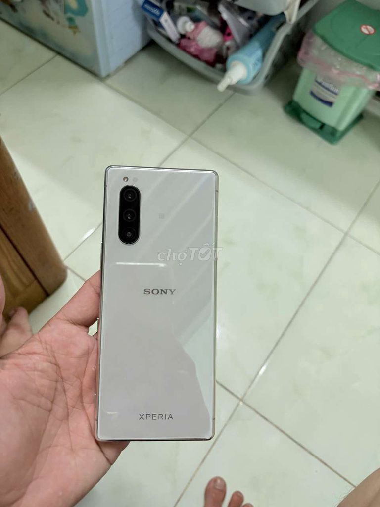 Sony Xperia 5 Trắng Nứt kính. Mua bán Điện thoại tại Thành phố Thủ Đức Tp Hồ Chí Minh được đăng bởi TRẦN DƯ hình 1