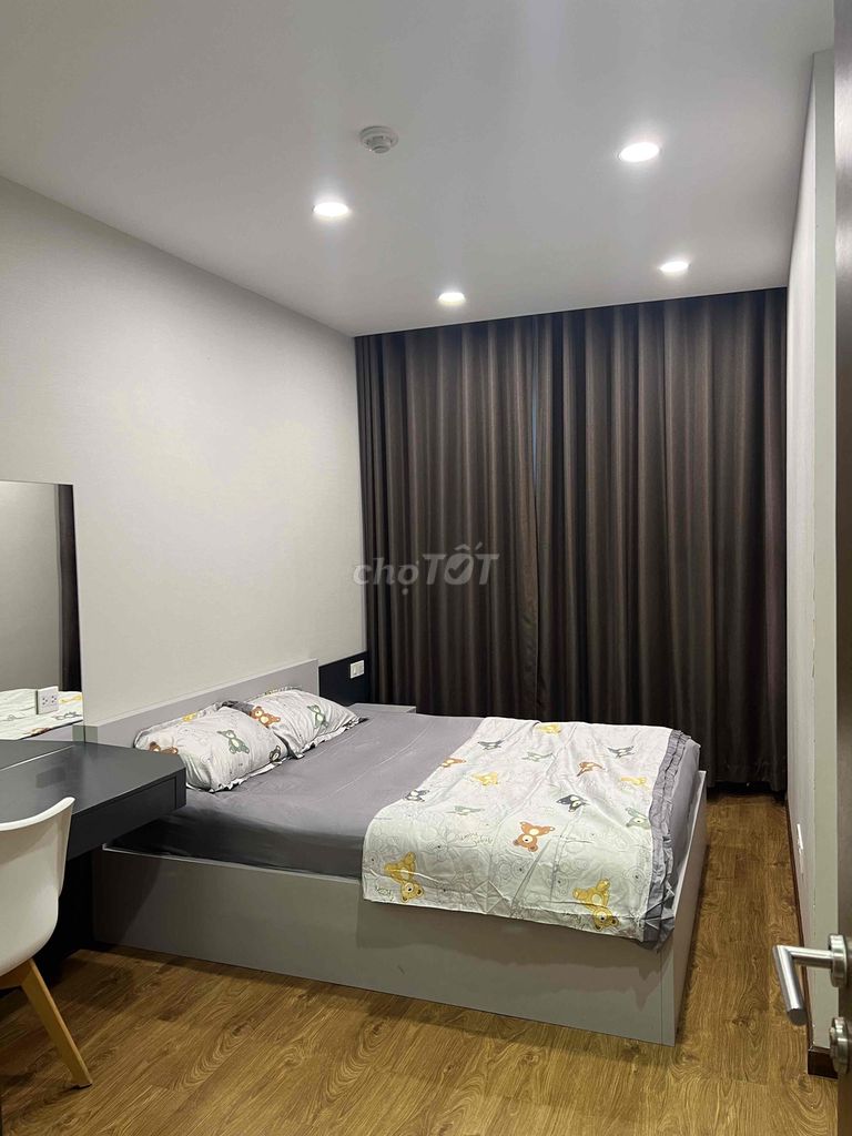 Bán căn hộ Sunrise CityView Q7 giá rẻ Lh :