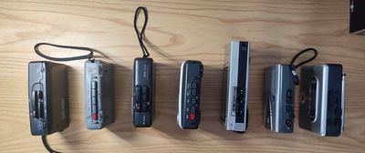 Xả lại cả bộ sưu tầm 6 món đài cassette cầm tay. Mua bán Tivi, Âm thanh tại Thành phố Dĩ An Bình Dương được đăng bởi Tên chưa cung cấp