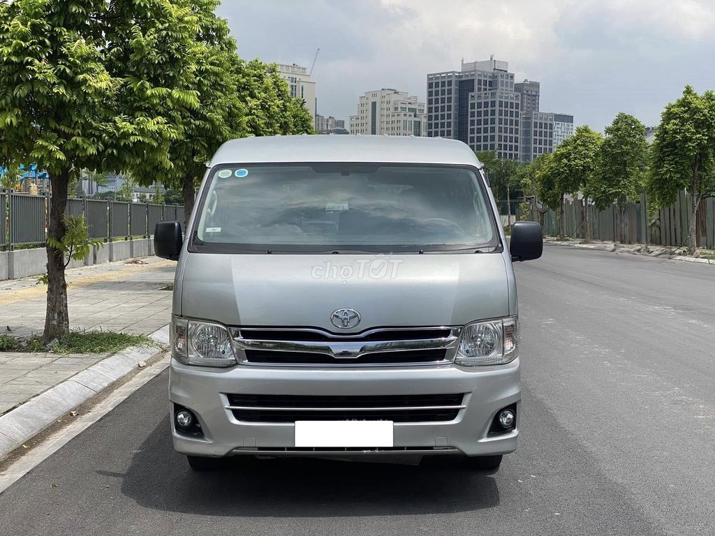Toyota Hiace Super Wagon 10 chỗ 2012 zin đẹp. Mua bán Ô tô tại Quận 12 Tp Hồ Chí Minh được đăng bởi Thu Hà hình 1