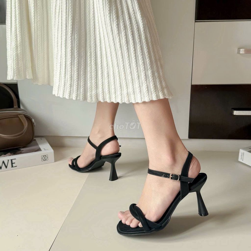 Công ty sản xuất giày sandal giá rẻ