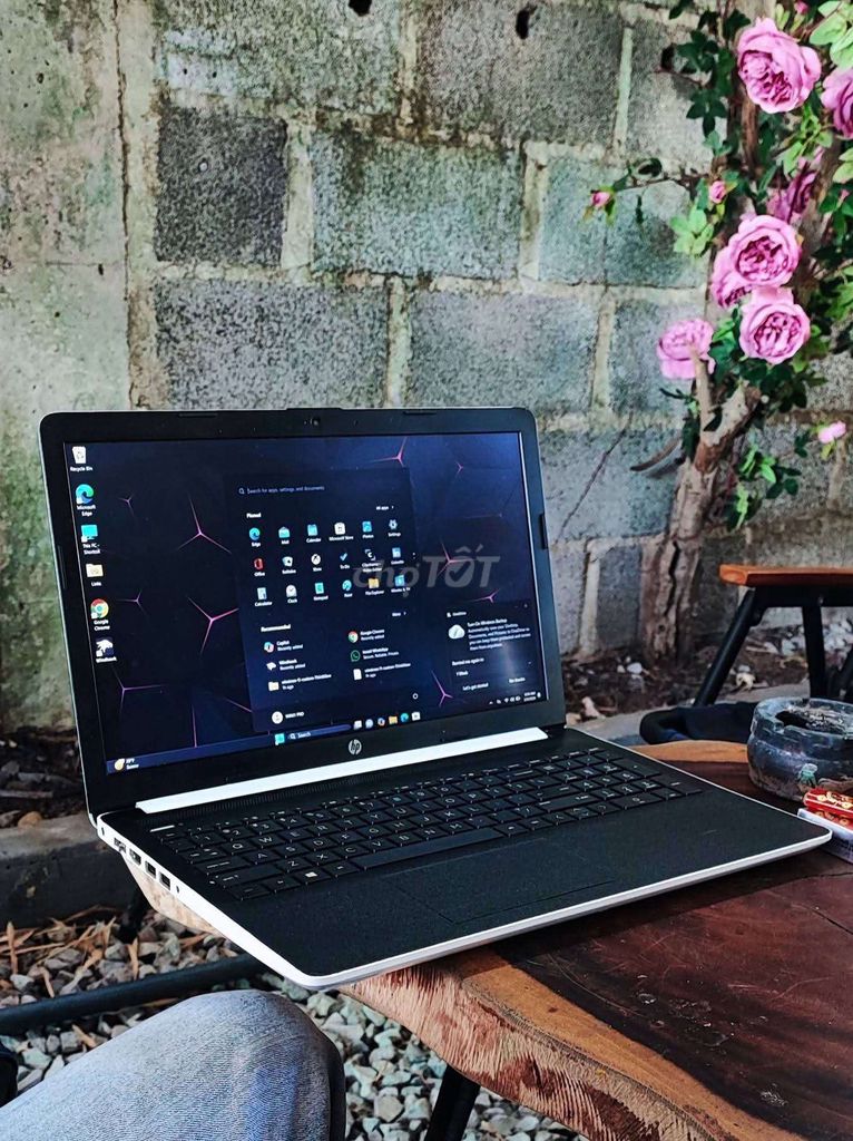 Laptop siêu mỏng 3tr2. Mua bán Laptop tại Huyện Long Điền Bà Rịa - Vũng Tàu được đăng bởi Monter hình 1