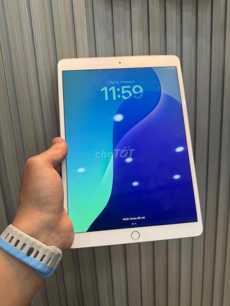 Apple iPad Air 3 10.5 inch. Mua bán Máy tính bảng tại Quận Hoàng Mai Hà Nội được đăng bởi chu  hình 1