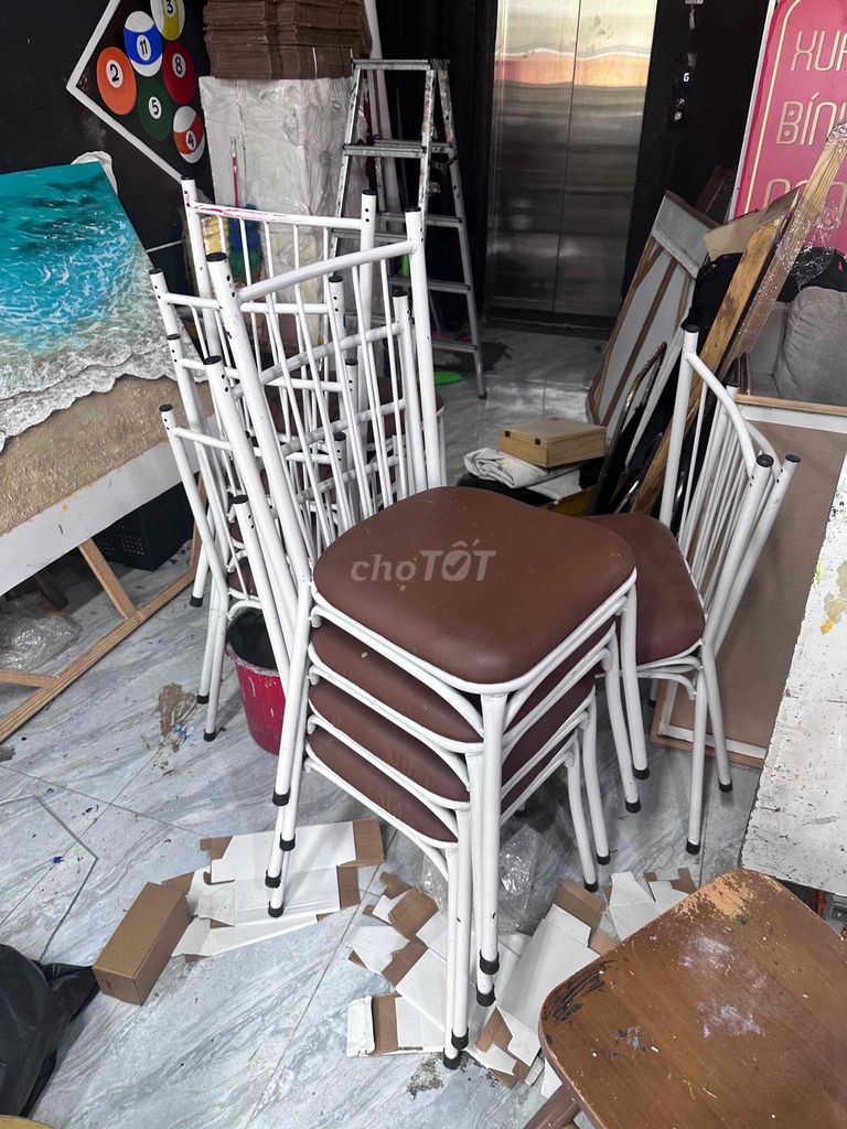 Ghế Sắt bọc da Nâu, Trắng Mới 99%. Mua bán Bàn ghế tại Huyện Cần Đước Long An được đăng bởi họa sĩ hình 1
