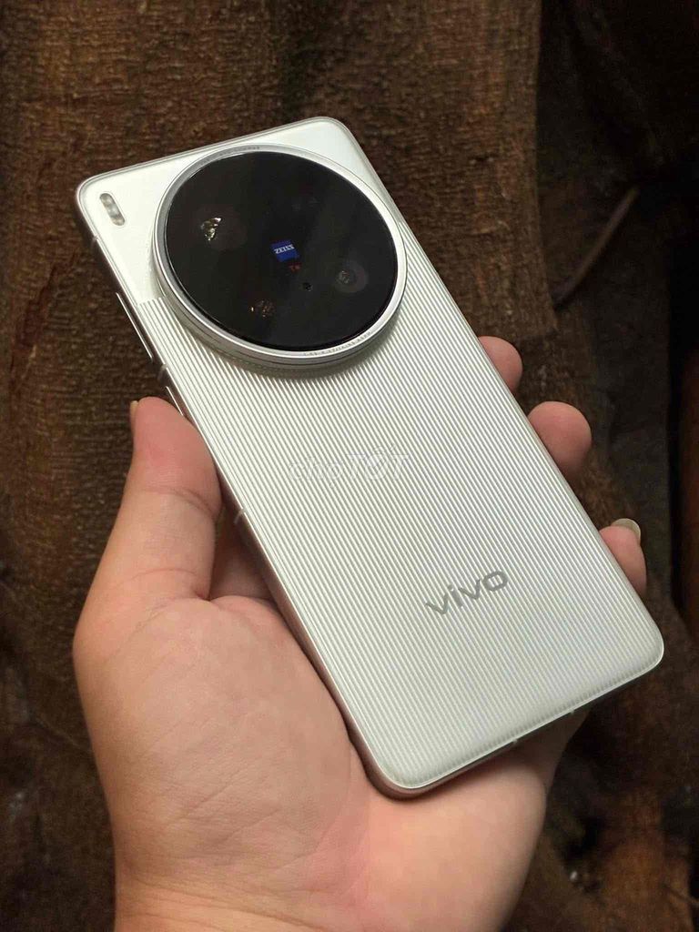 Vivo X200 Ultra 256GB Bạc. Mua bán Điện thoại tại Thành phố Biên Hòa Đồng Nai được đăng bởi TH MOBILE hình 1