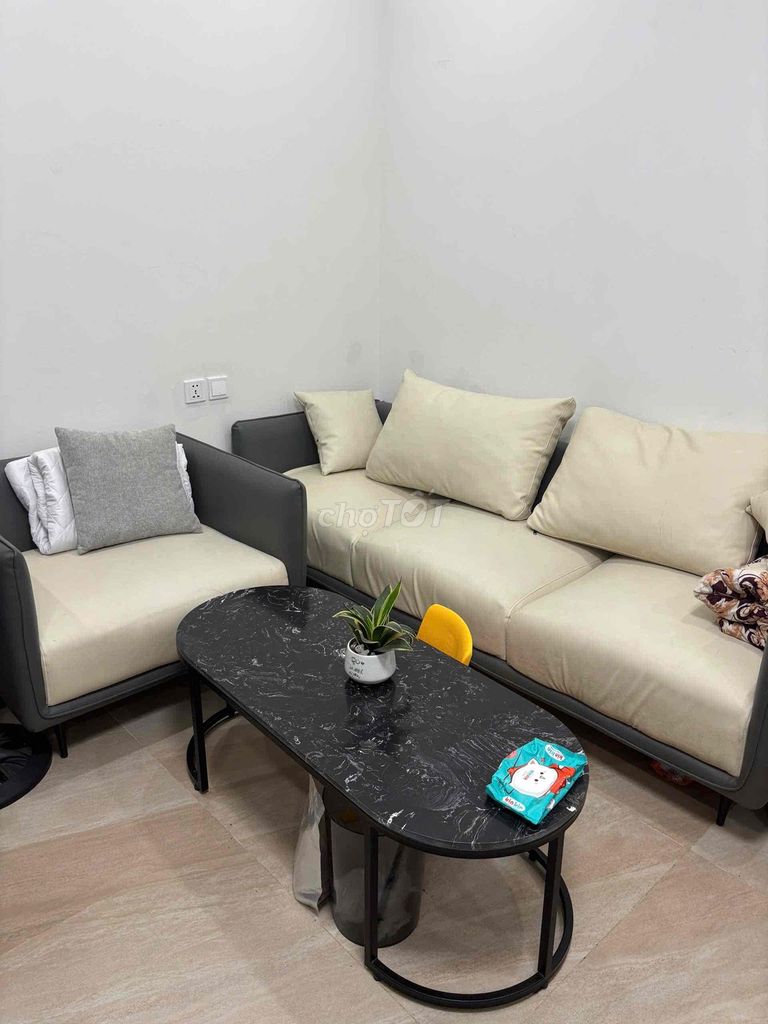 Ghế sofa Da 3 chỗ phong cách Hiện đại. Mua bán Bàn ghế tại Quận Hoàng Mai Hà Nội được đăng bởi Vân Phạm hình 1