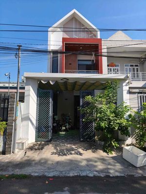CHO THUÊ NHÀ FULL NT KDC PHÚ HOÀ 1 GIÁ RẺ. Cho thuê nhà ở tại Thành phố Thủ Dầu Một Bình Dương được đăng bởi Võ Thị Nguyên 