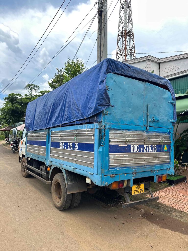 HYUNDAI hd65 đời 2000. Mua bán Xe tải, xe ben tại Thành phố Buôn Ma Thuột Đắk Lắk được đăng bởi Tran Hung hình 4