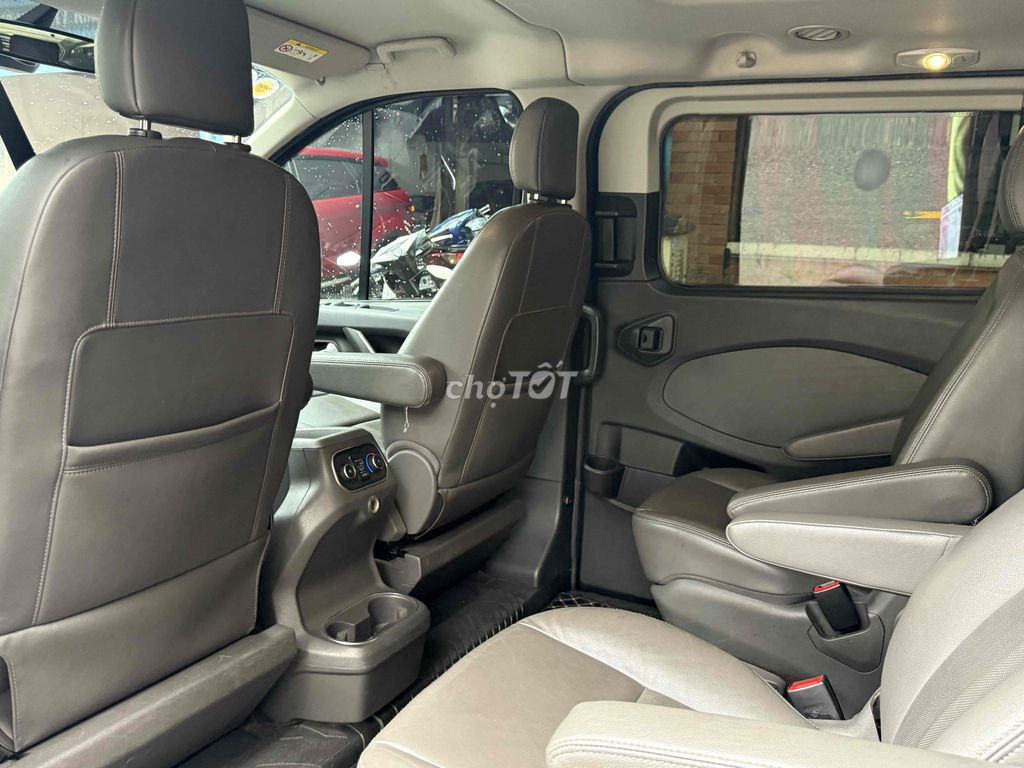Ford Tourneo 2020 Titanium 2.0 AT - 74000 km. Mua bán Ô tô tại Thành phố Thủ Đức Tp Hồ Chí Minh được đăng bởi Nguyễn Lê Hưng hình 9