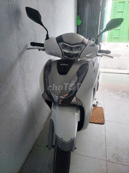 SH 150i  2015, áo 2018 chính chủ, lướt 14.000km