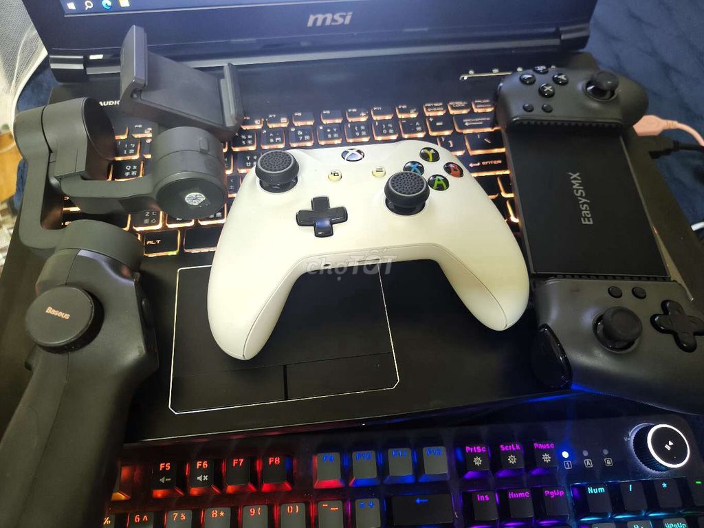 Gimbal và tay cầm chơi game. Mua bán Phụ kiện (Màn hình, Chuột...) tại Huyện Cẩm Giàng Hải Dương được đăng bởi bro super hình 1