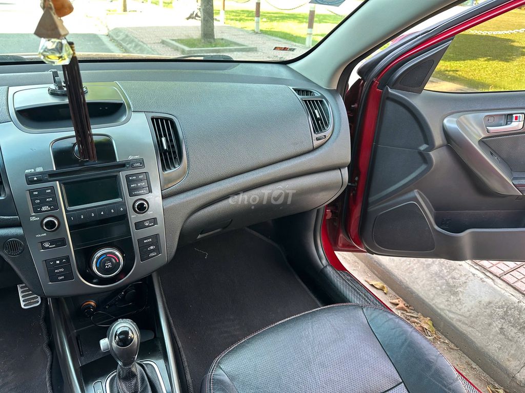 Kia Cerato 1.6AT cuối 2011 bản 10 bóng khí. Chất. Mua bán Ô tô tại Huyện Sóc Sơn Hà Nội được đăng bởi Salon Auto Đào Hằng hình 16
